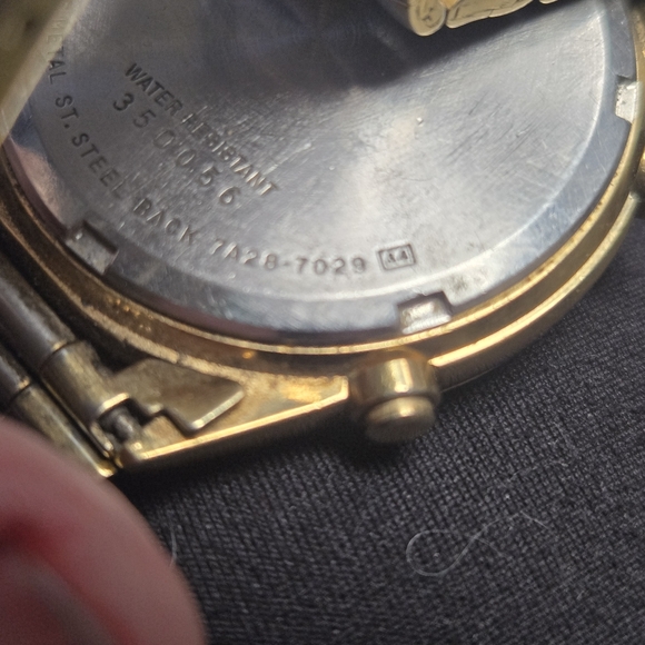 Seiko Gold Tone Men's Chronograph Watch James Bond Watch - Picture 10 of 11